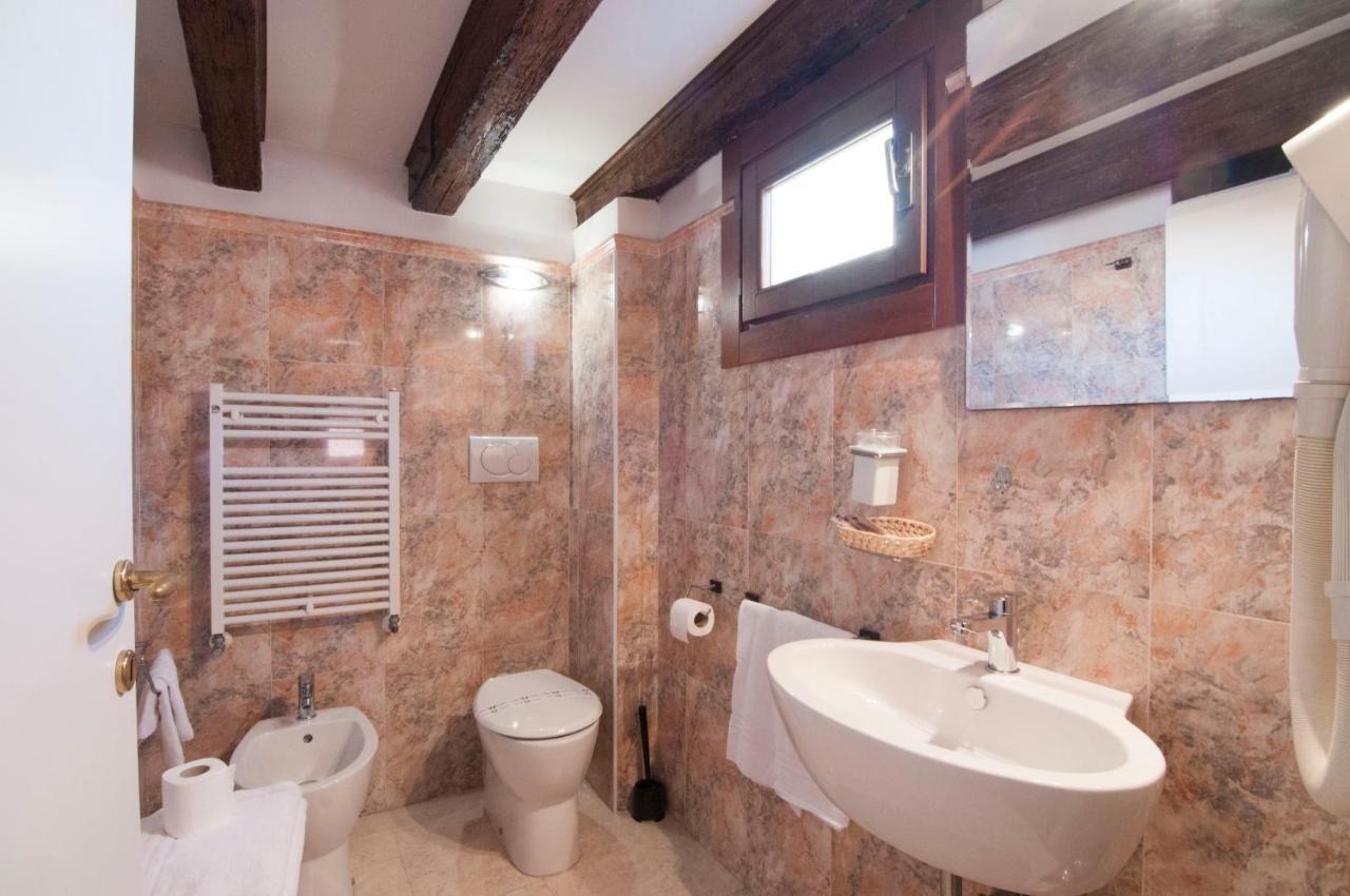 Venice Resorts Guest House Extérieur photo